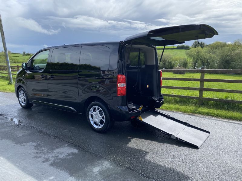 Citroen SpaceTourer Business  HDI 180 BHP seats up to 5 + WC