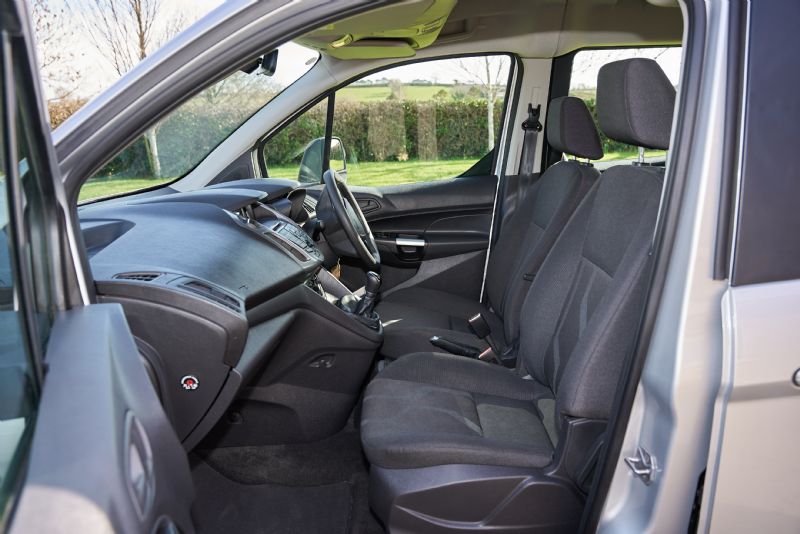 2016 Ford TOURNEO CONNECT GRD ZETEC TDCI