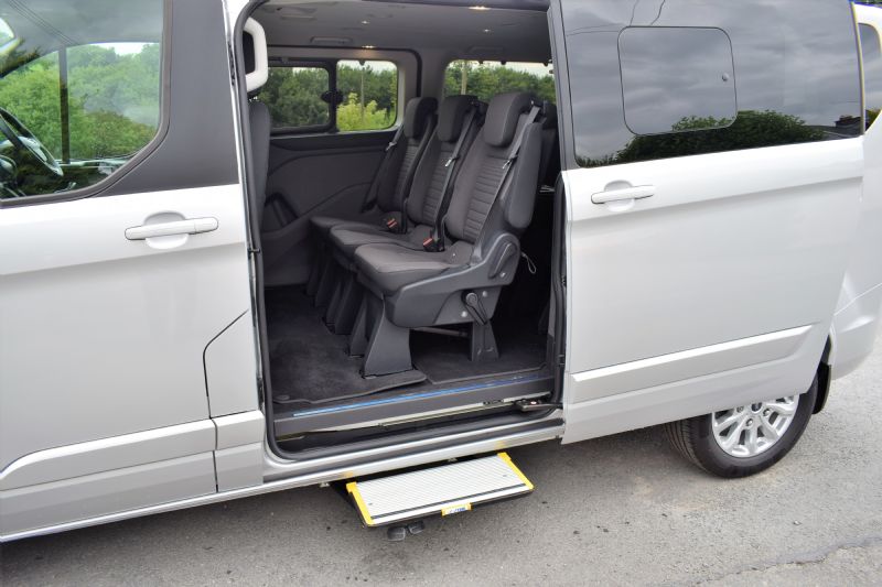 2024 Ford Tourneo Custom A-Cab 2.0 Titanium 130