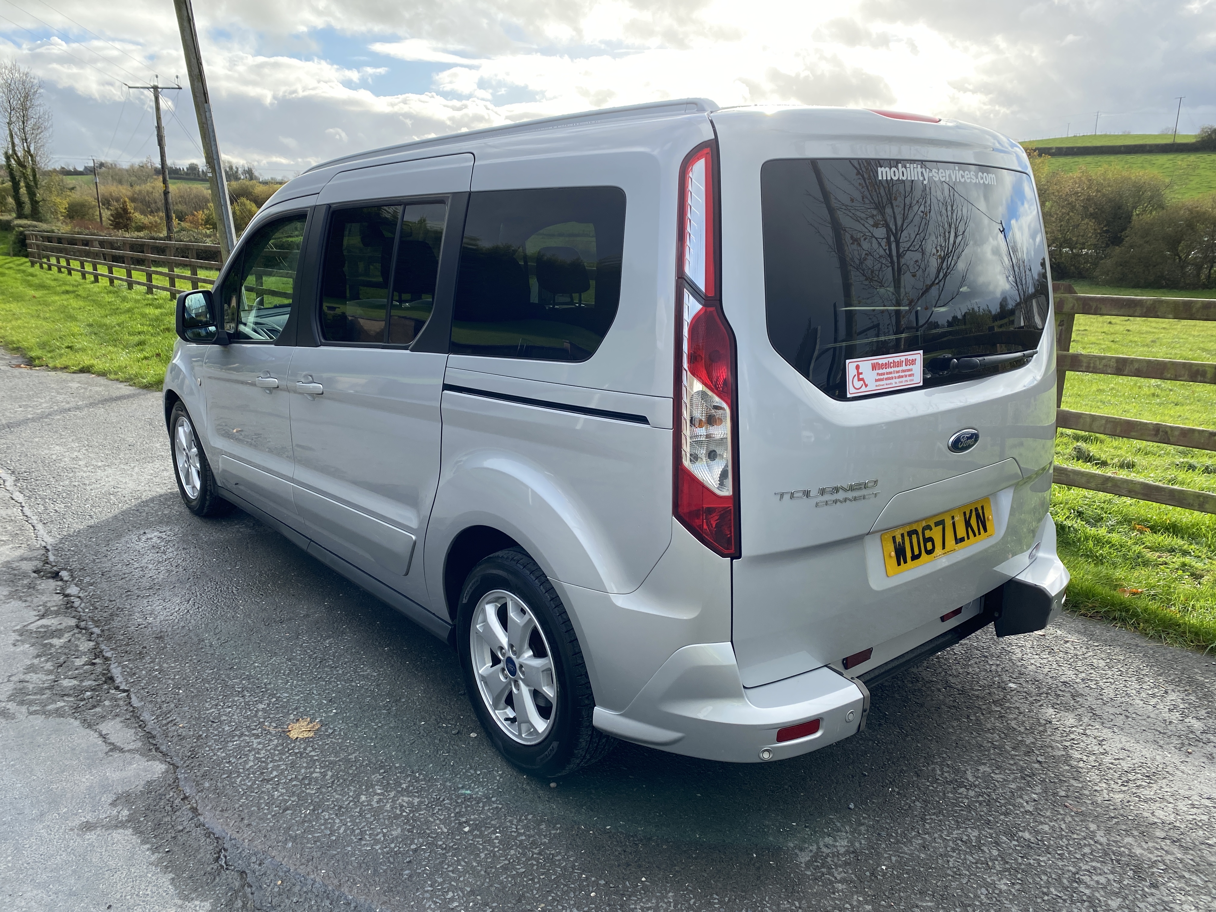 2018 Ford TOURNEO CONNECT GR TNIUM TDCIA